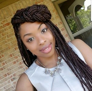 Meet your Posher, Deona